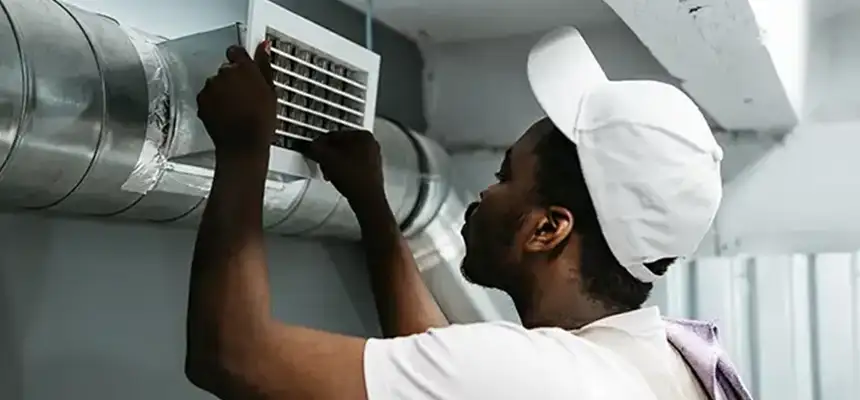 Our Licensed And Insured Cleaners in Willowbrook, CA